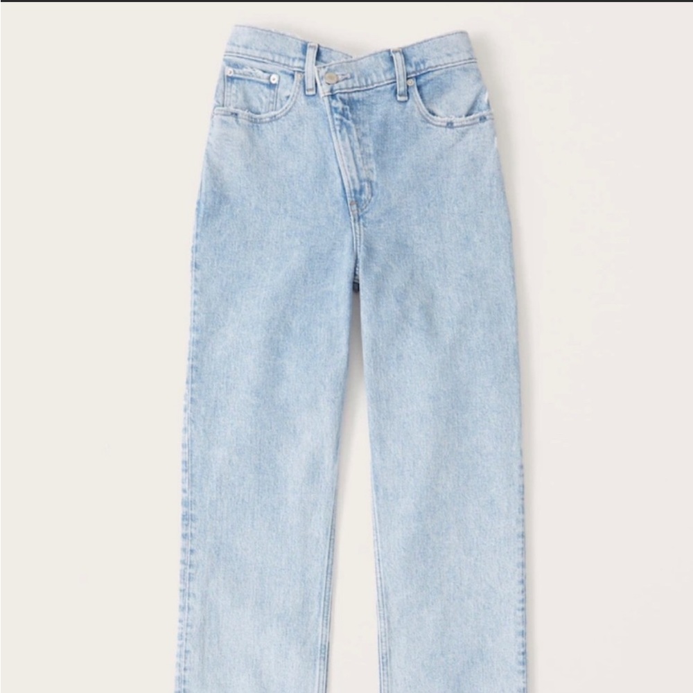 Abercrombie & Fitch The 90s Straight Ultra High Rise Jeans